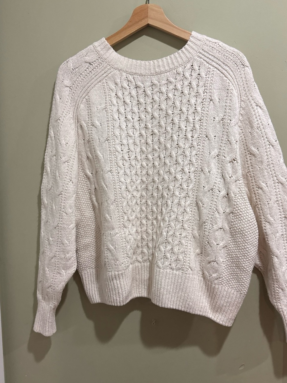 Universal Thread Cream Cable Knit Crewneck Sweater
